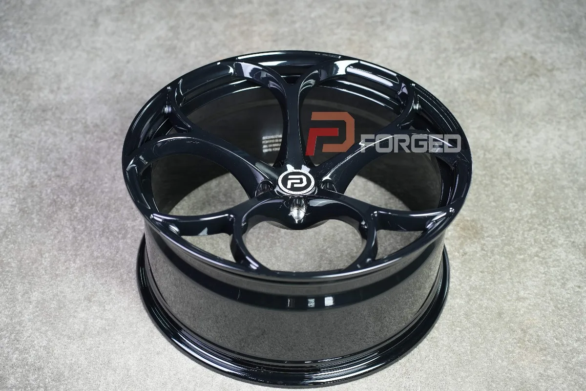 Custom High Quality Forged Alloy Wheels Lightweight Forged Wheels for Giulia Stelvio Brera Spider MiTo Giulietta 4C