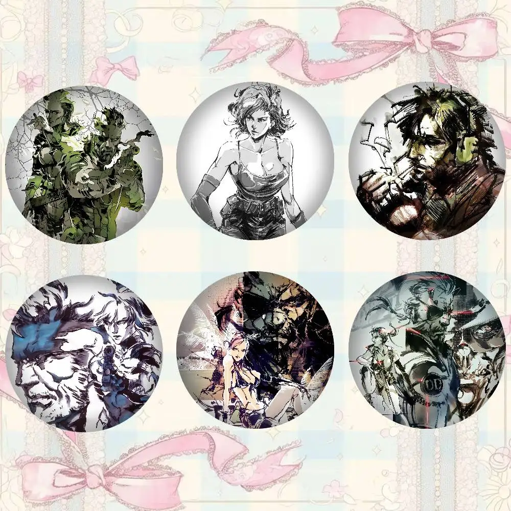 Game M-Metal Gear Solid Abzeichen 25 32 44 58 75 mm Runde Cosplay-Pins Deko für Fans Sammler Freunde Geschenke Brosche Souvenir