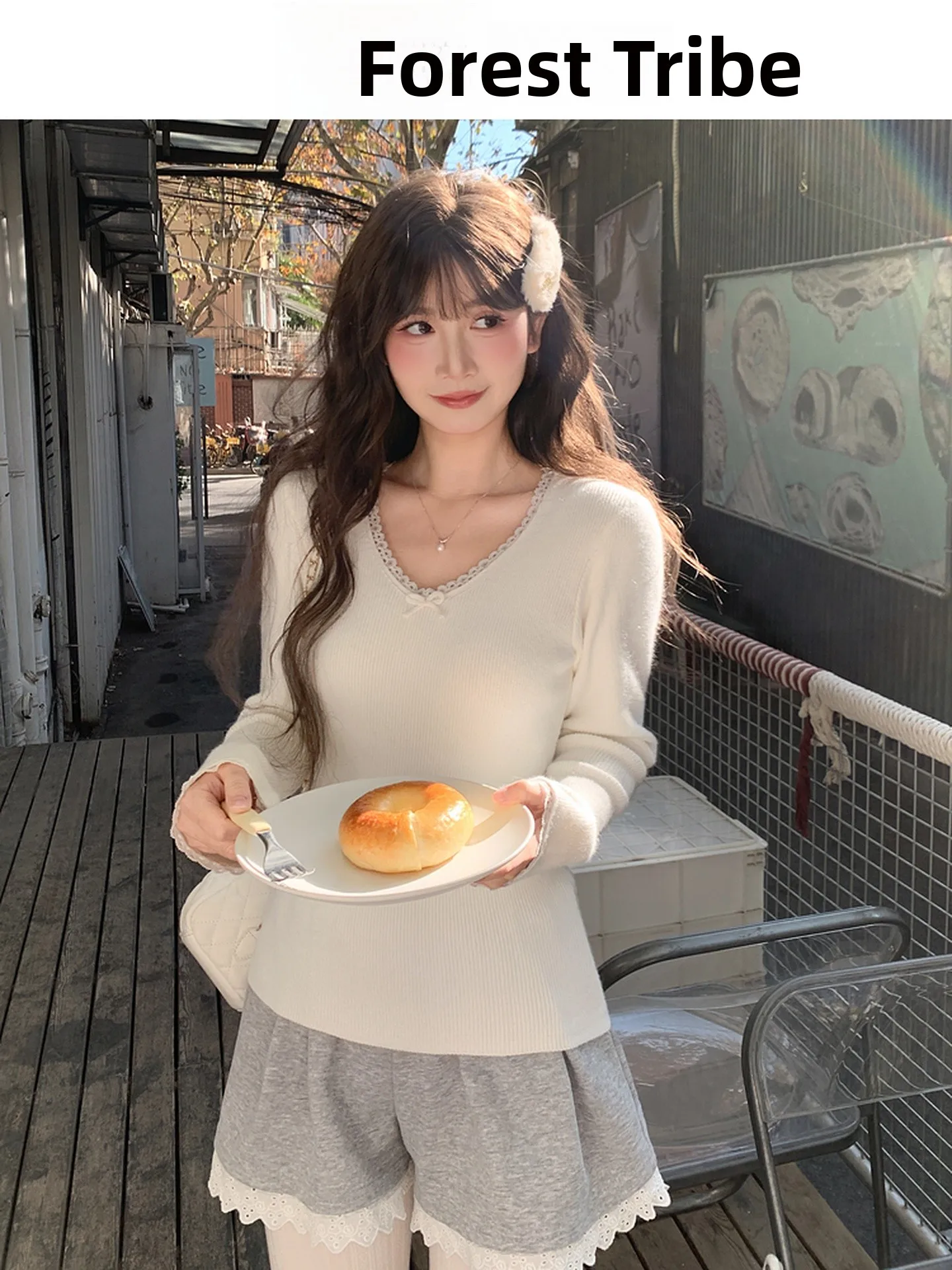 

Sweet Style Long Sleeve T-Shirt Women's Slim Fit Lace V-Neck Base Shirt Spring Season Polyester Blend Comfortable Casual Top