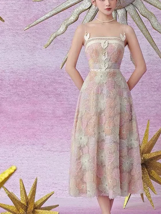 

Трикотажное платье миди с бисерным декором, завышенной талией, силуэтом А-силуэт, из полиэстера, с V-образным вырезом, летнее...