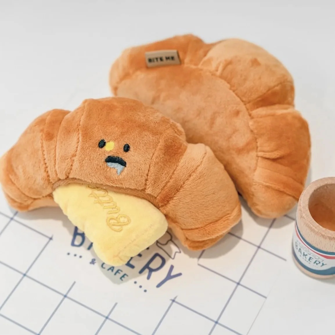 Cute Pet Dog Plush Toys Croissant Bread for Chewing Dog Noisy Squeaker Toys Stuffed Cotton Material PT28