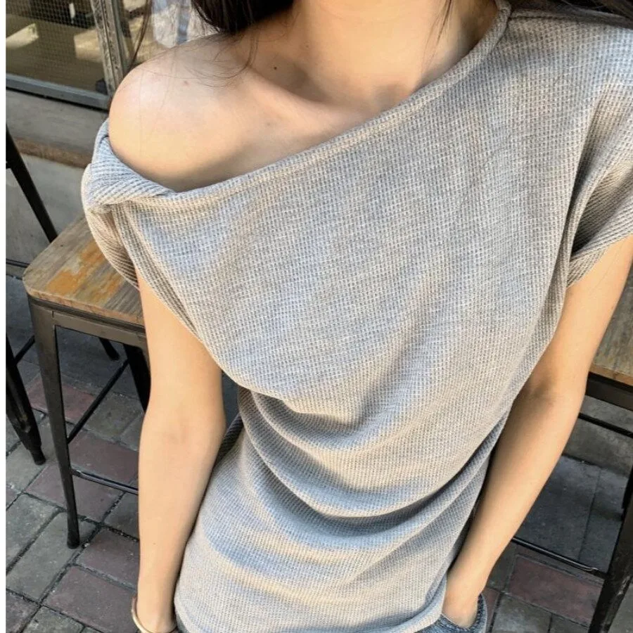 Shoulder Bared Short Sleeve T Shirt Women's Fashion Summer New Style Texture Irregular Slimming Top Commute Style Universal Fit
