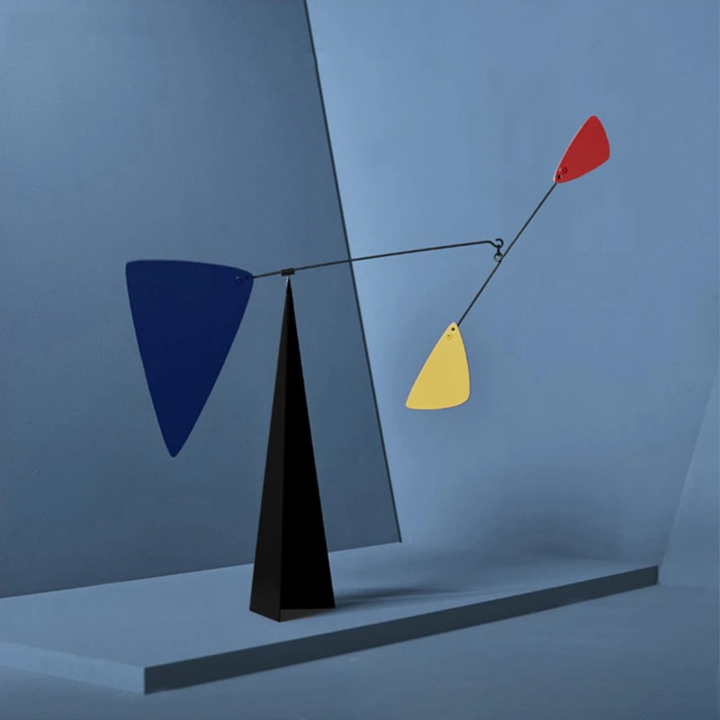 Figurines Simple Modern Decoration Revolving Luxury Art Ornaments Living Room Sofa Beside Miniatures Creative Home Crafts Gift