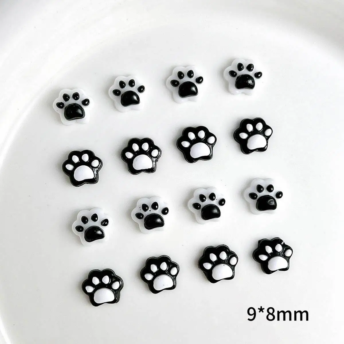 30PC Resin Cute Cartoon Cat Claw Nail Art Decoration Black White Splicing Luminous Cat Claw Nail Charms Supplies for DIY Crafts