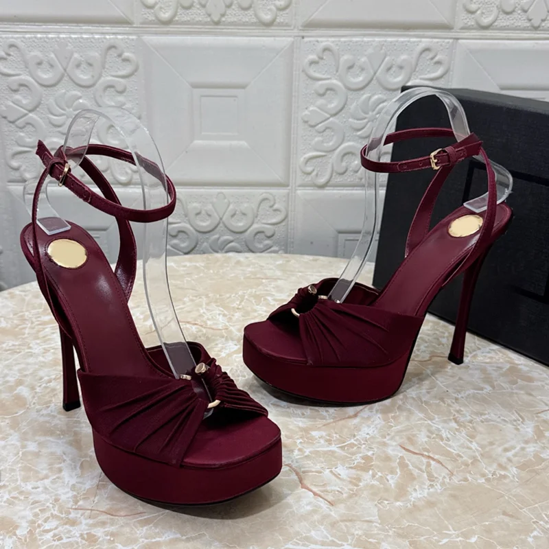 

Сандалии на платформе с металлическими украшениями и квадратным носком, на тонком каблуке с пряжкой и ремешком, новые поступления, модная женская современная обувь