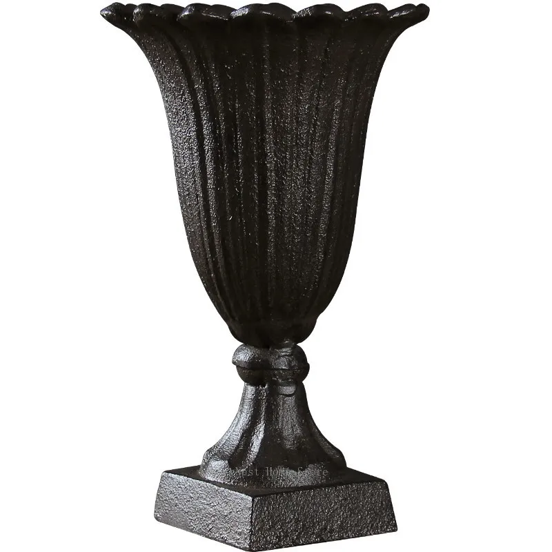 Antique Style Iron Vase for Dry Flowers Entryway Table Centerpiece