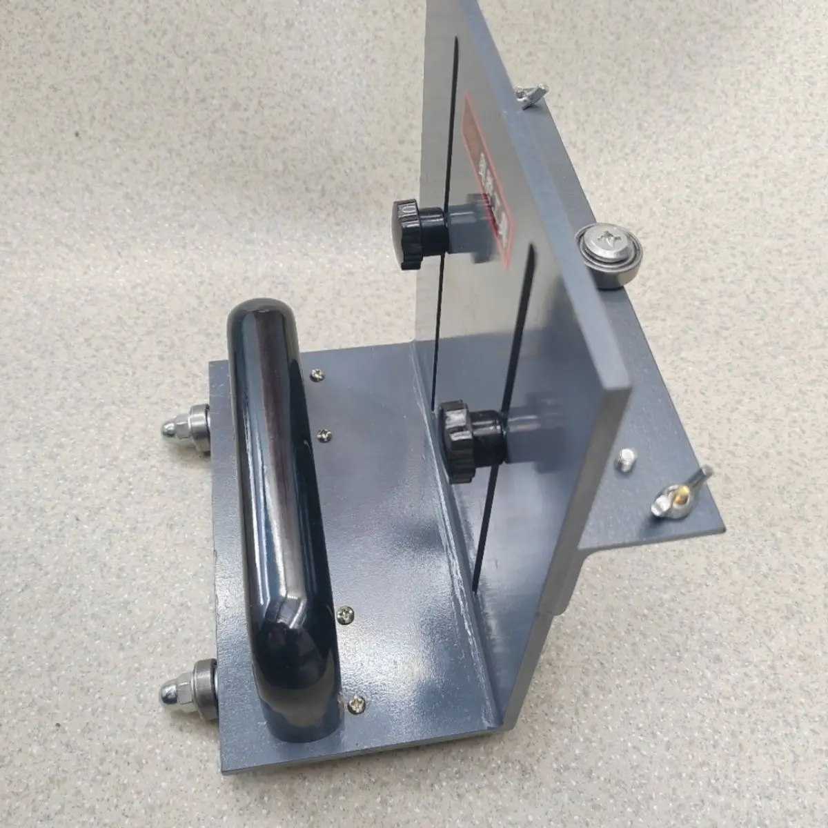 Plastic floor construction tools, wall trimmer, push according to the wall, two-way cutting 7-20 cm adjustable