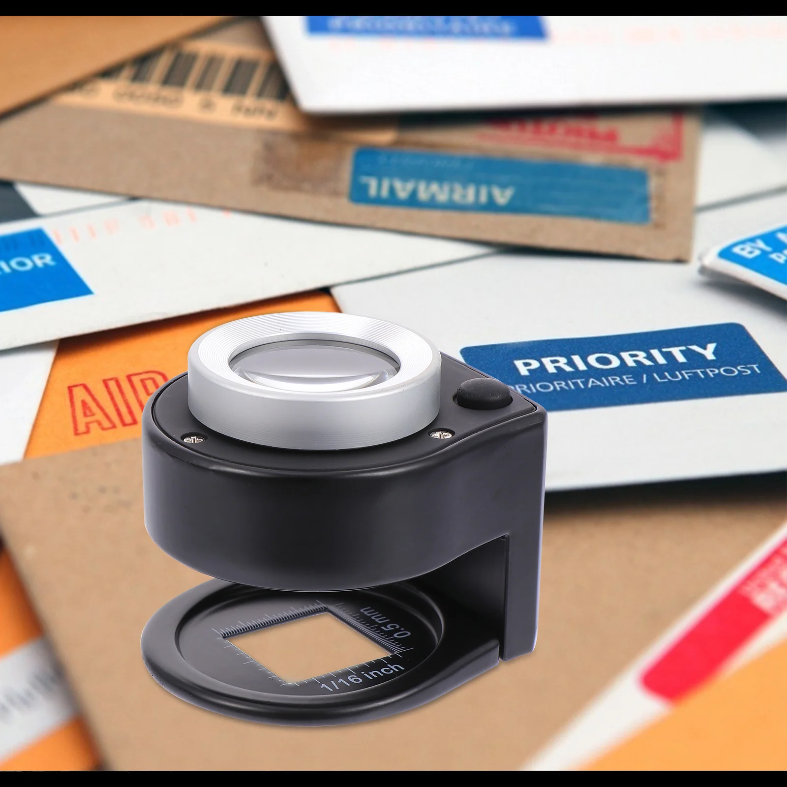 عدسة مكبرة عالية الوضوح مع ضوء LED تكبير 30 مرة مقياس دقيق محمول وقاعدة ثابتة جيدة