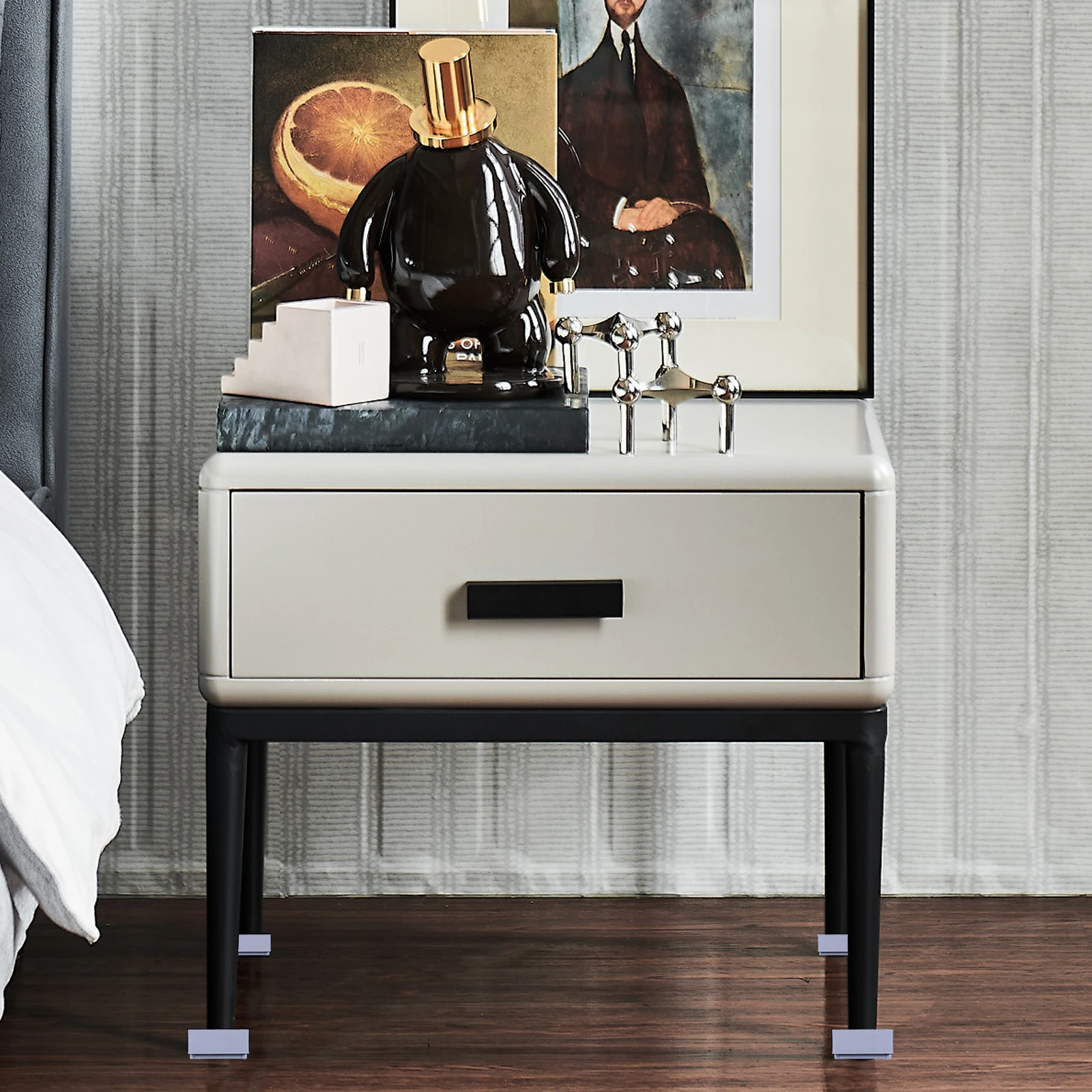 

4Pcs Universal Bed Leg Pads Heavy Duty Furniture Risers Non-Slip Square Base for Tables Chairs Appliances Table Leg Lift Blocks