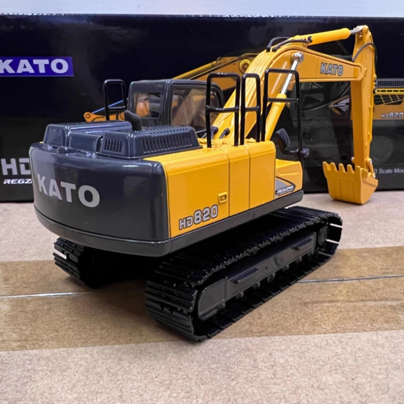 دييكاست 1:50 مقياس كاتو HD820-7 حفارة سبيكة الهندسة سيارة نموذج الانتهاء محاكاة جمع هدية لعبة عرض ثابت