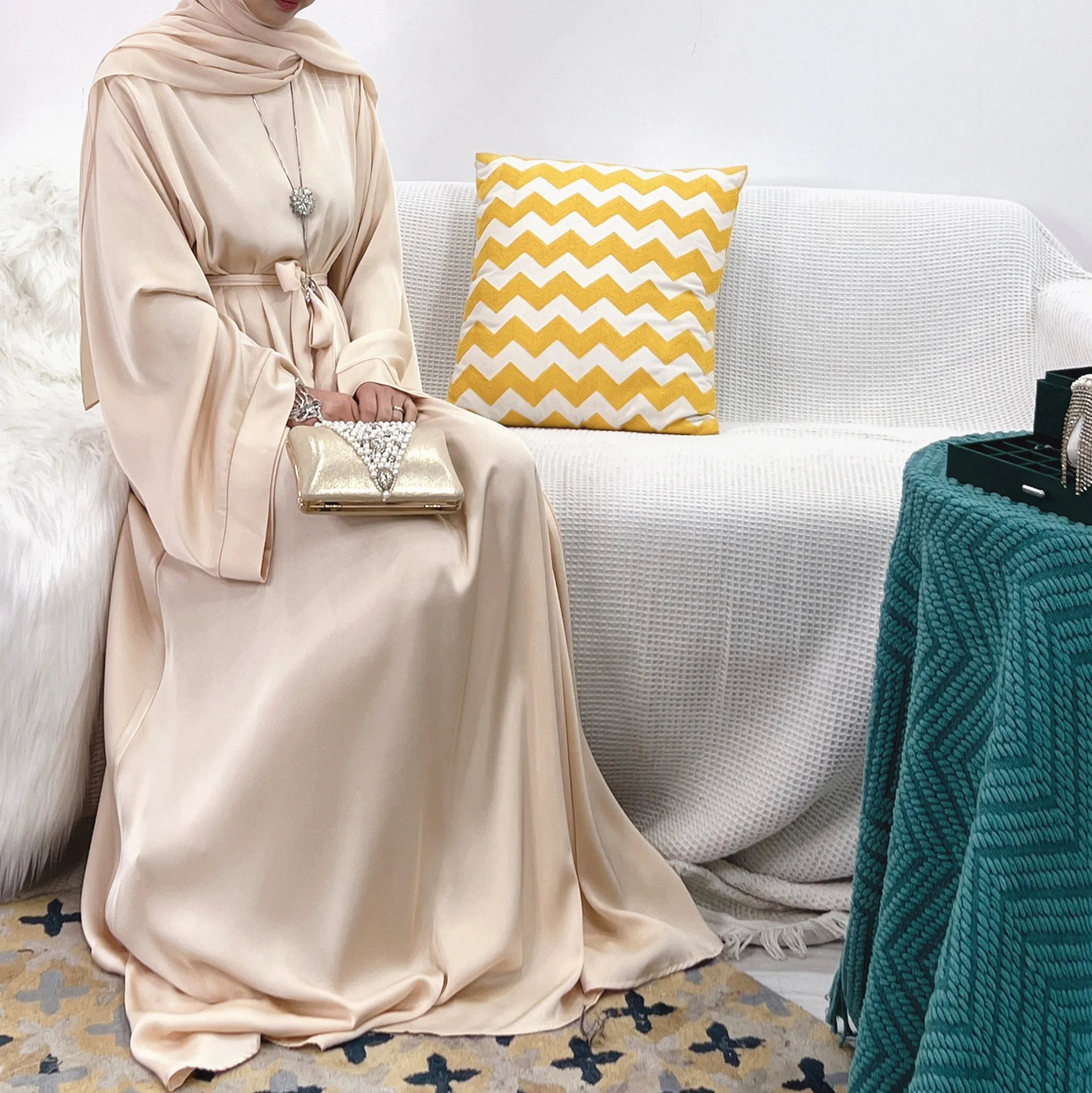 Regular-Fit Plain Stain Dubai Abaya Muslim Long Women Dress Modest Islamic Clothing Hijabi Robe-Long Wide Sleeves, Side Pockets