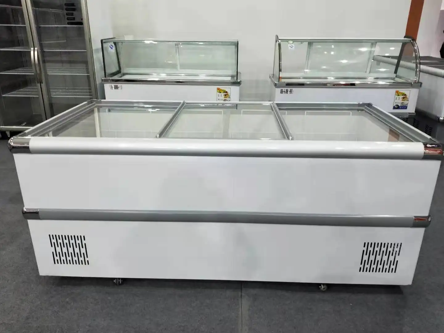 Congelador comercial de gran capacidad, Vitrina refrigerada, mantenimiento fresco y congelación Dual