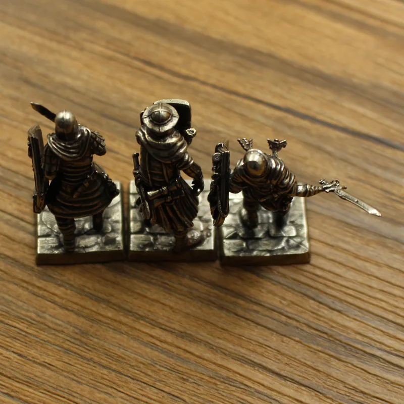 Cupronickel Mittelalterliche Legion Soldat Modell Actionfiguren Desktop Auto Innenraum Miniatur Ornament Zubehör Brettspielstück