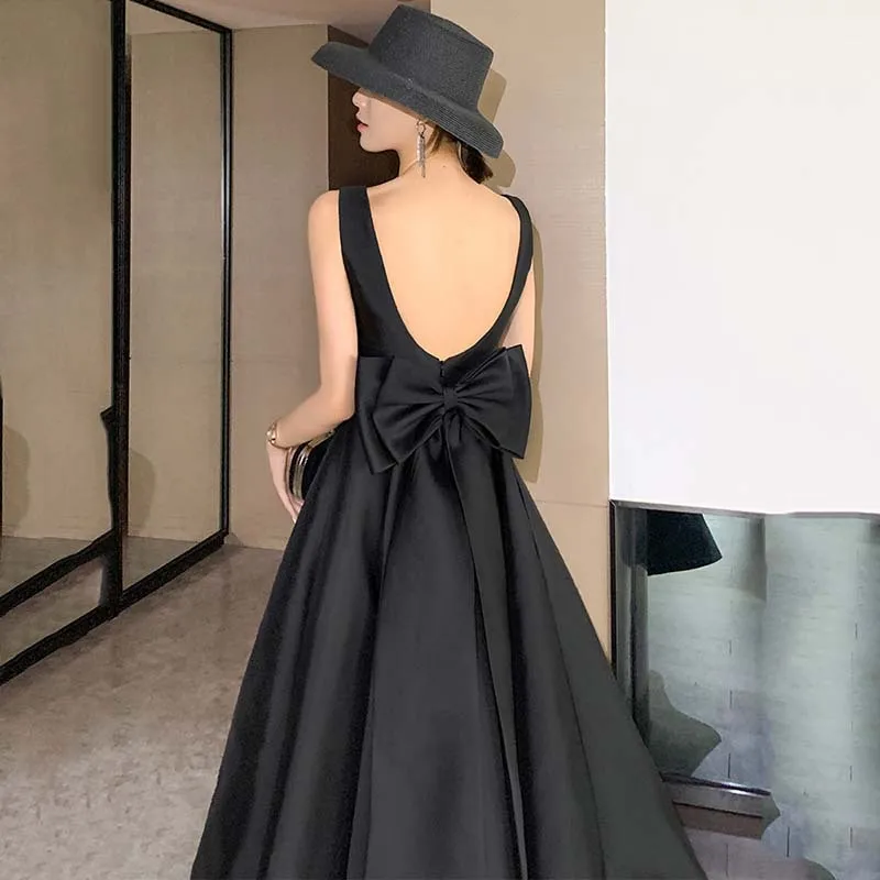 Hepburn Style Dress 2025 New Slim Sexy Backless Bow Dress Ladies Banquet Evening Party Formal Bride Dress Plus Size Balck