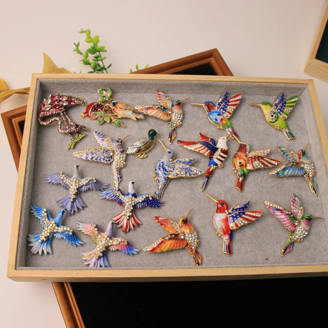 Magpie, Flamingo, Swallow, and Dove Collection: Men's and Women's Brooches, Jewelry, Baroque-Style Luxury Fashion Accessories