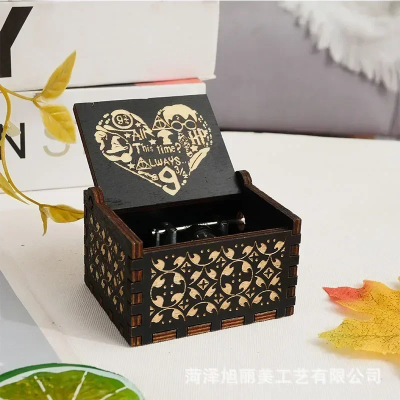 Anime Themed Hand-cranked Music Box Wooden Antique Carved Hand Cranked Music Box Figure Happy Halloween Birthday Gift
