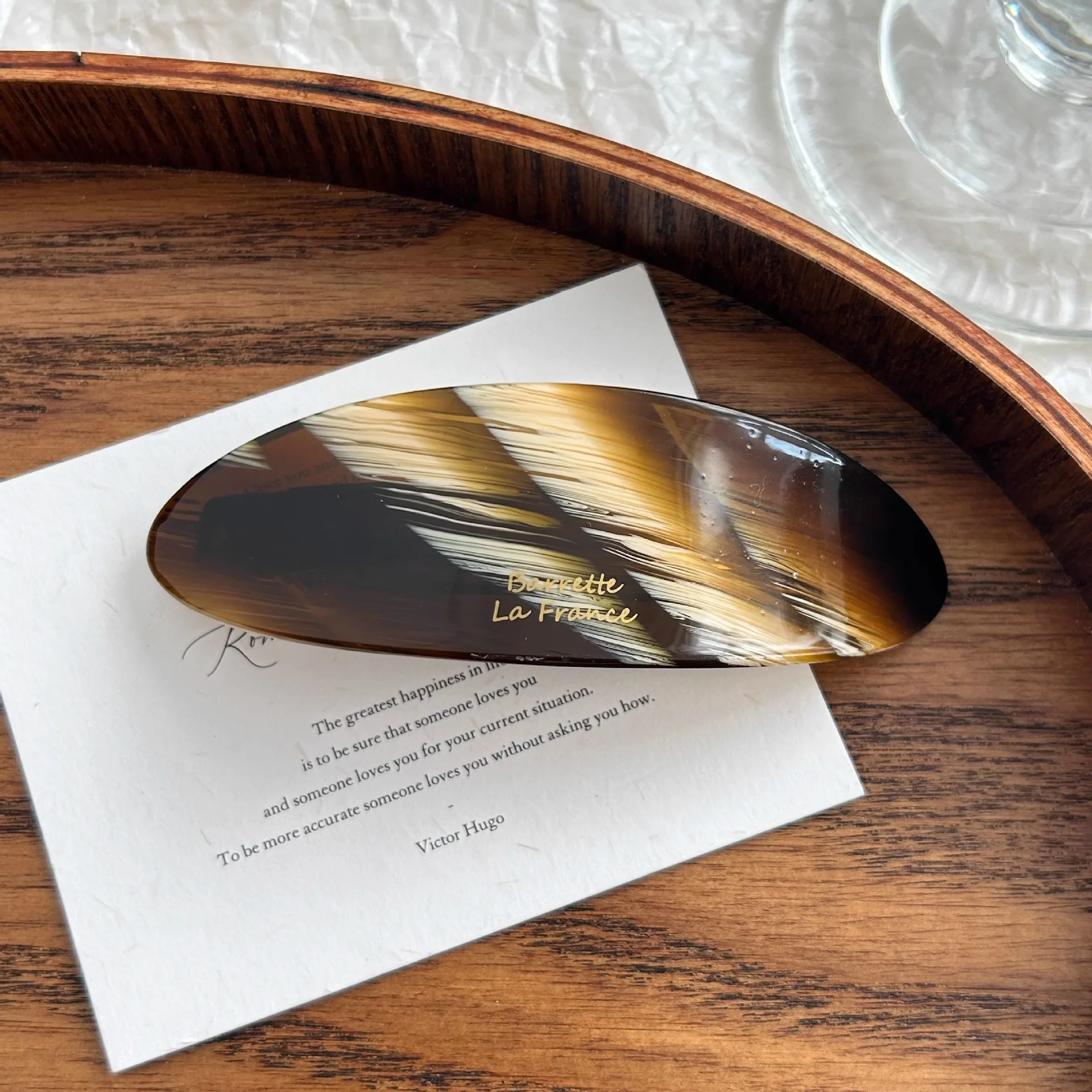 Französischer Stil, elegante Damen-Haarspange aus Acetat, oval, für niedrige Pferdeschwänze, Federhaarspange, vielseitiges Haaraccessoire, Neuheit – Detail 3