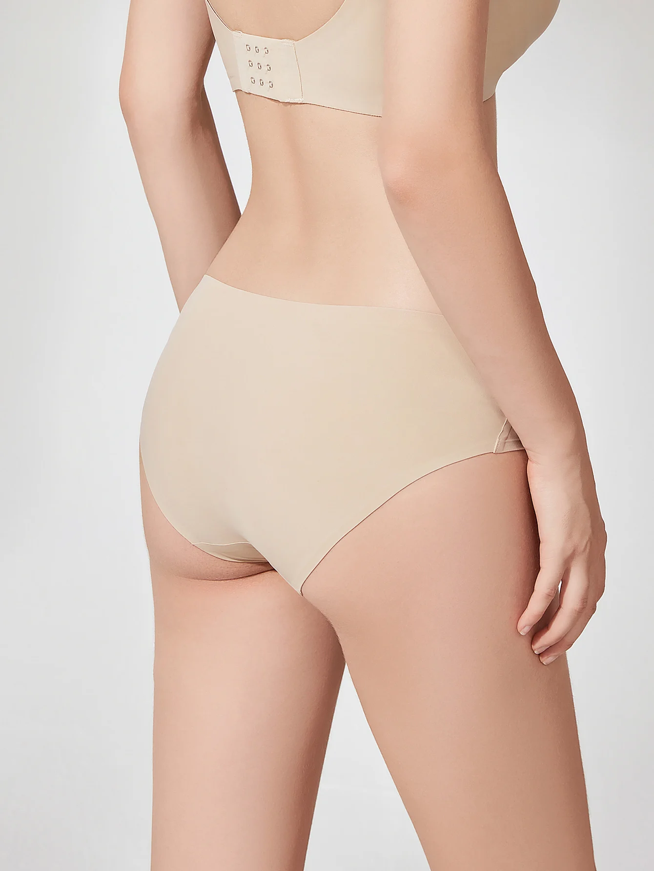 Lightweight Oxygen Insensitive Pregnant Women'S Underwear With V-Shaped Cross Abdominal Support Design Comfortable Breathable