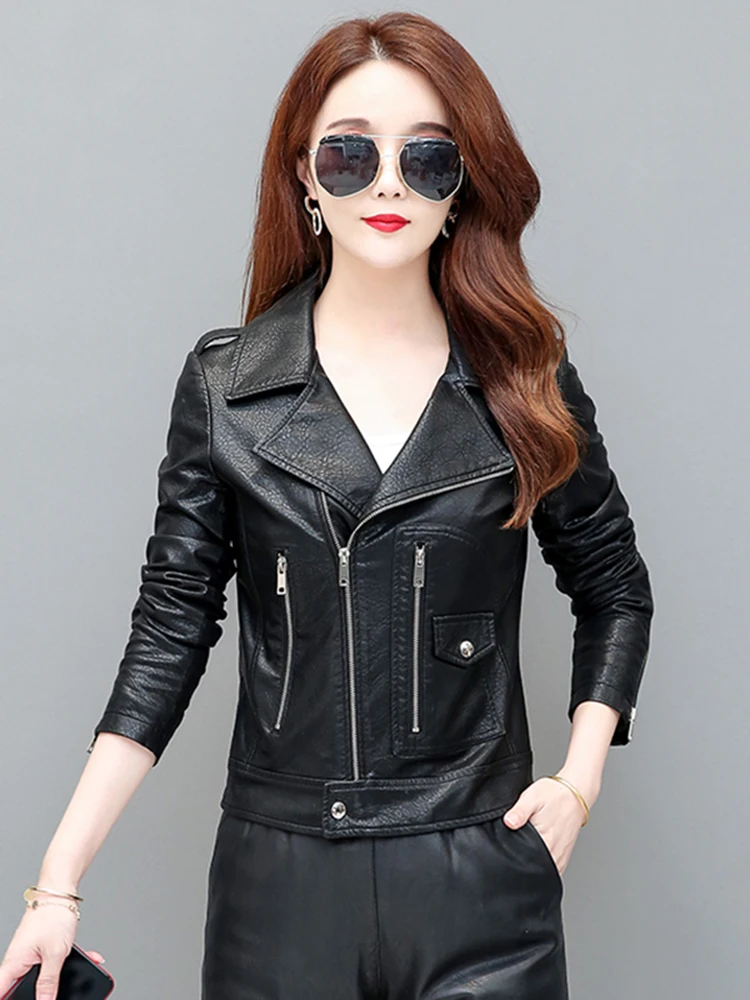 الخريف الشتاء المرأة فو بولي معطف معطف جلد سيدة عادية الأحمر دراجة نارية سترة خمر التلبيب قصيرة السائق سترة