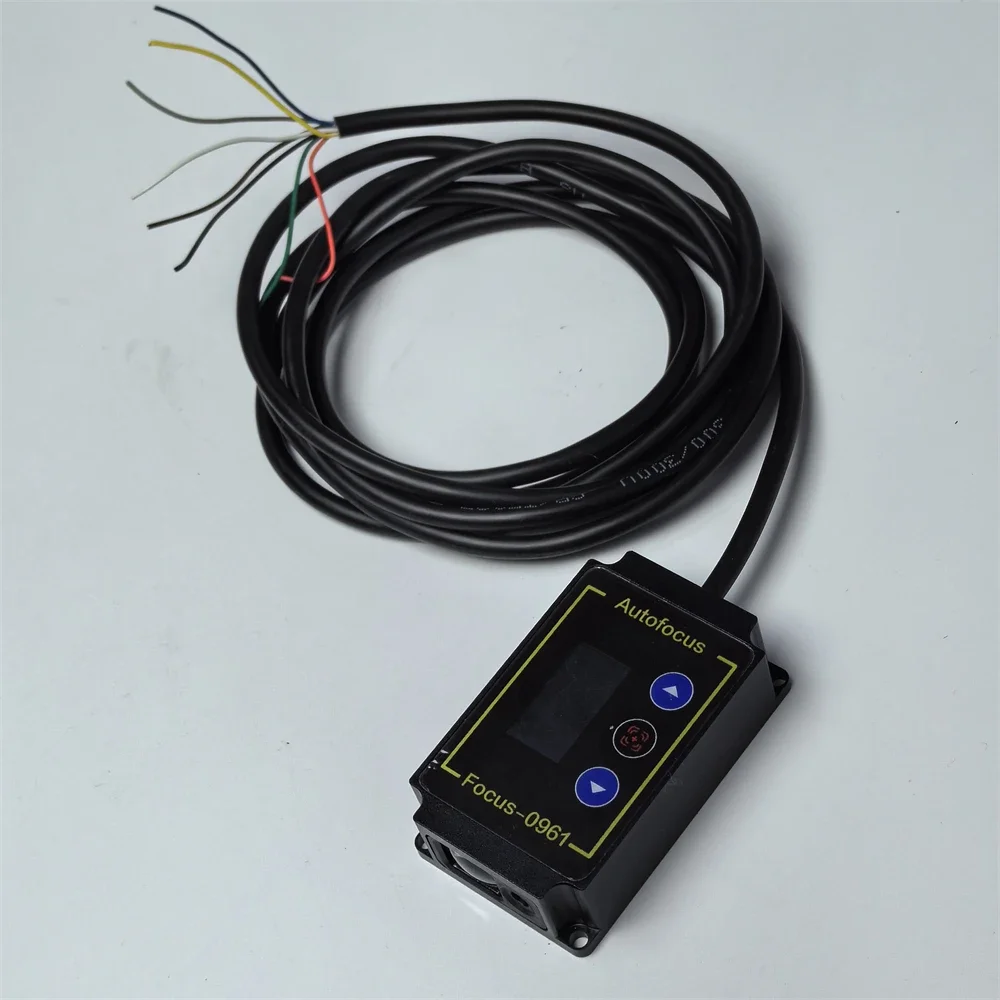 섬유 레이저 광학 UV CO2 마킹 기계용 전문 자동 초점 모듈은 볼스크류를 사용하여 전기 버튼 모터 제어가 필요합니다.