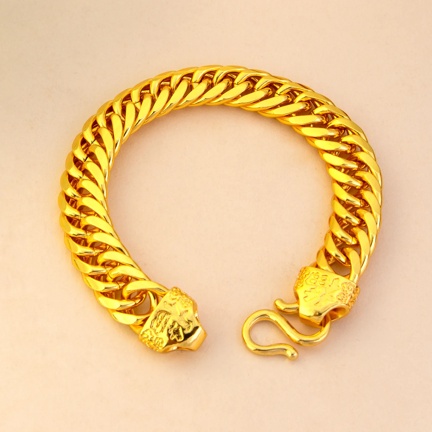 Value-Preserving Solid Domineering Smooth Flat Tank Bracelet For Men 24K Gold AU999, crafted with pure AU999 solid gold