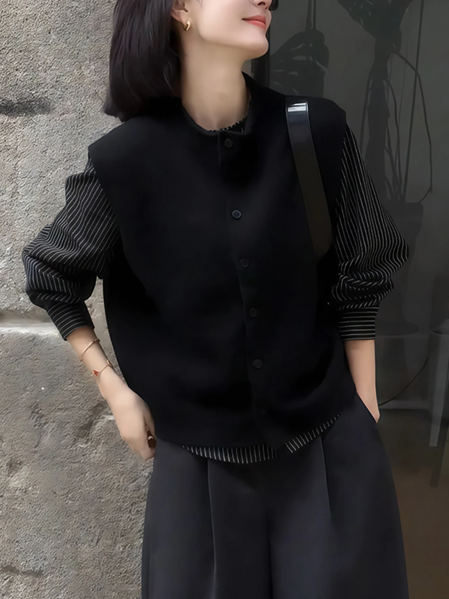 سترة نسائية بسيطة التصميم بزر واحد وياقة مستديرة، كارديجان أنيق للخريف