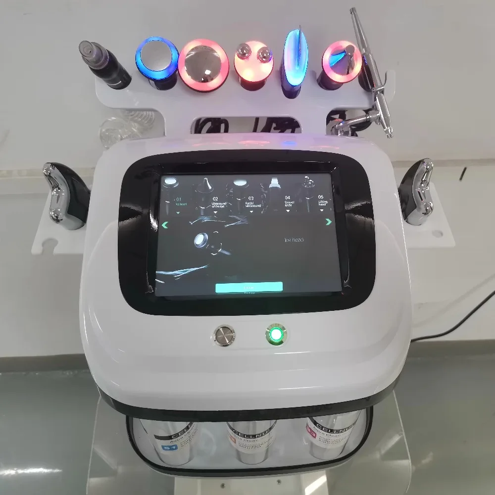 

Портативный многофункциональный аппарат для гидропилинга и ухода за кожей лица 8 в 1