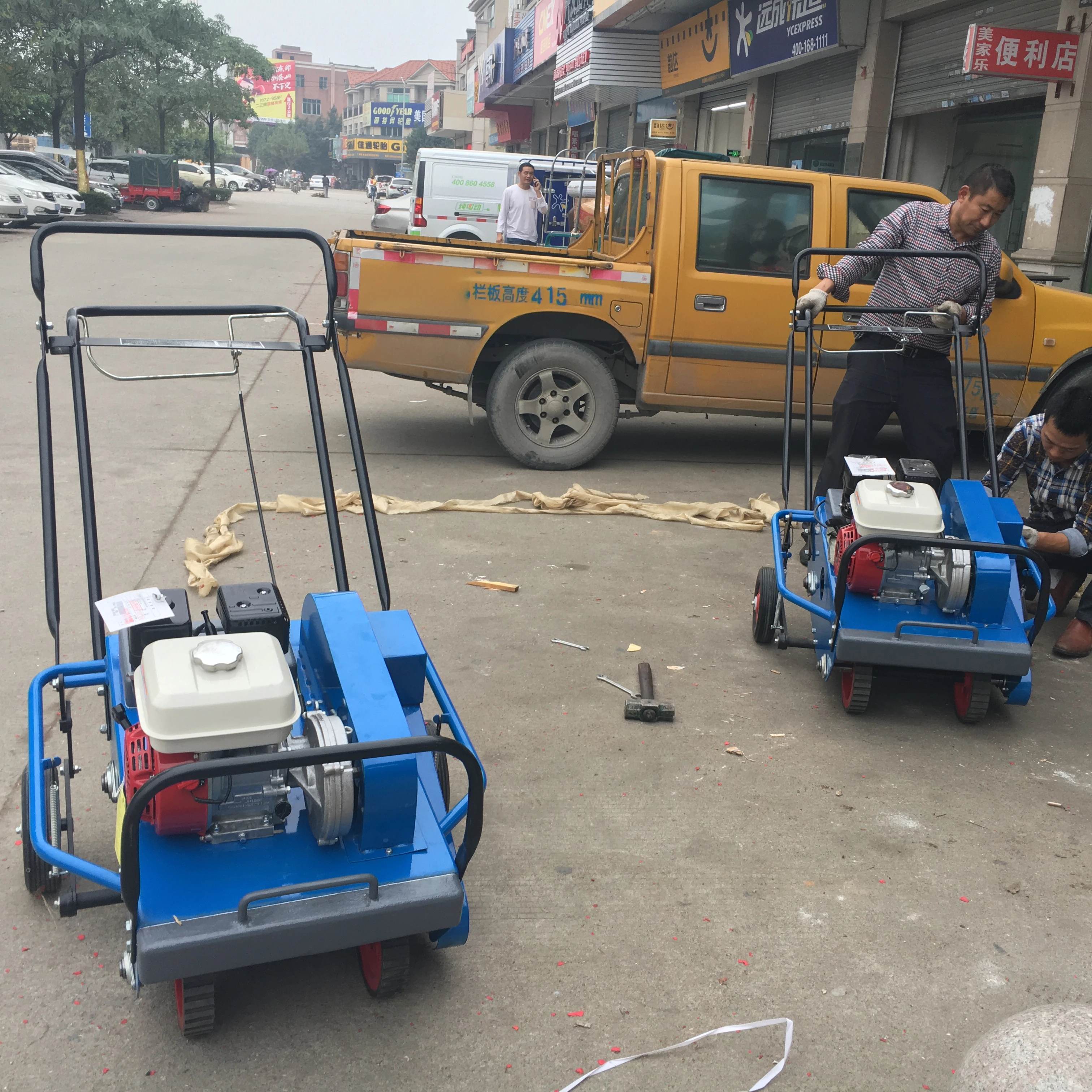 Push Type G/asoline Grass Aerator Heavy D/uty Maintenance Gardening Ga/soline Lawn Aerator Machine