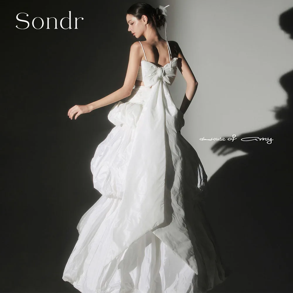 

Sondr Customized Korean Wedding Dresses Spaghetti Straps Bow Back Fluffy Bridal Wedding Gown Photo Shoot Evening Dress 2026 New