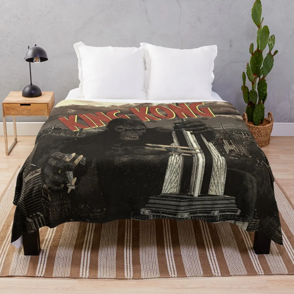 

KING KONG retro poster Throw Blanket Cute Warm Bed linens Decorative Beds Blankets