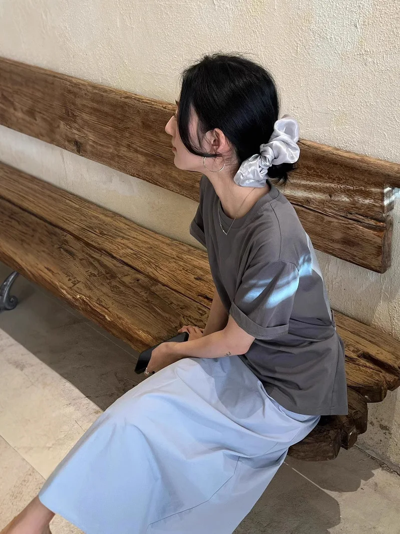 

Laid-ba Korean Sle ort Sve T-irt And Skirt Set Spring Summer 2025 Casual Print f-length Skirt Outfit