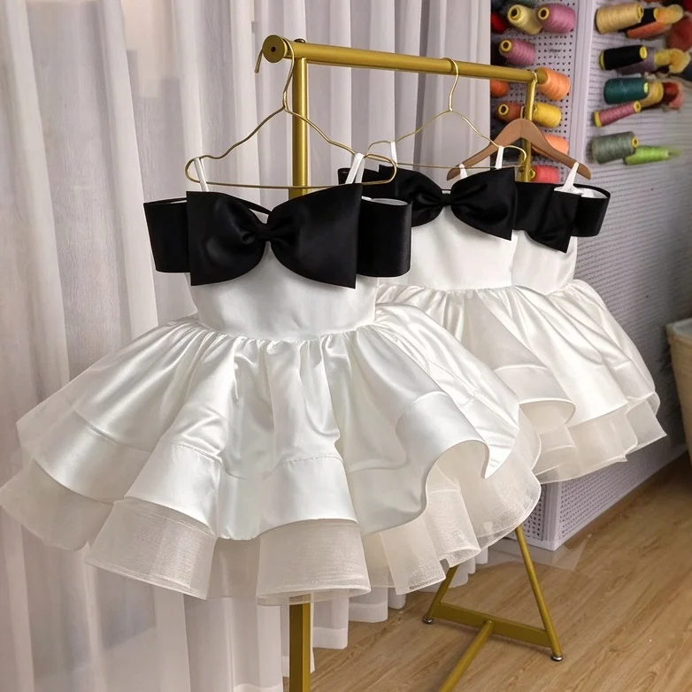 White Ball Gown Flower Girl Dresses Satin Tiered Ruffles Children Birthday Party Gowns Strapes Kids Wedding Dress Customized