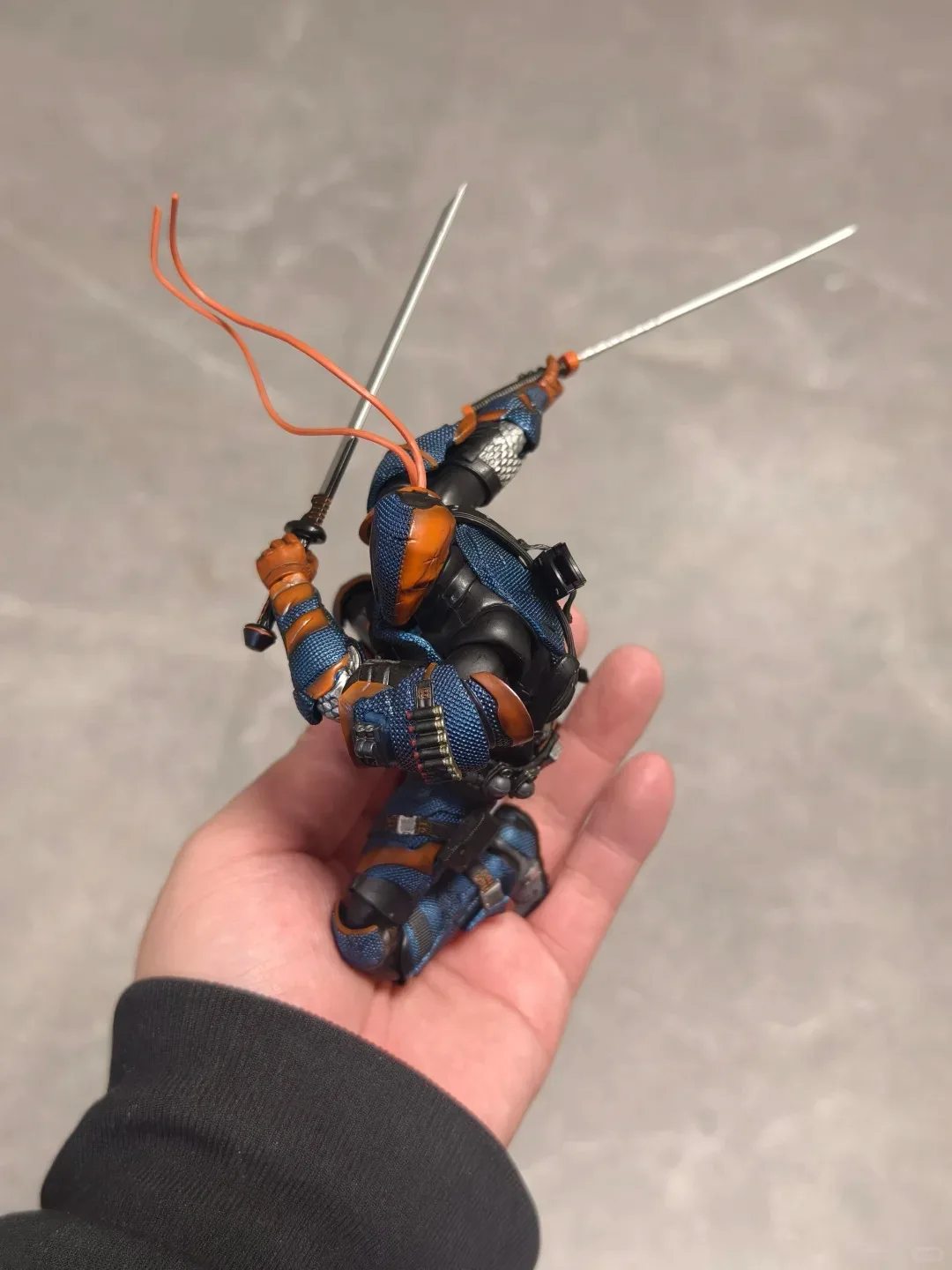 Genuine New Round Field Culture  Batman Funeral Bell Arkham Knight Finished Product Surrounding 1/12 Movable Doll Model In Stock