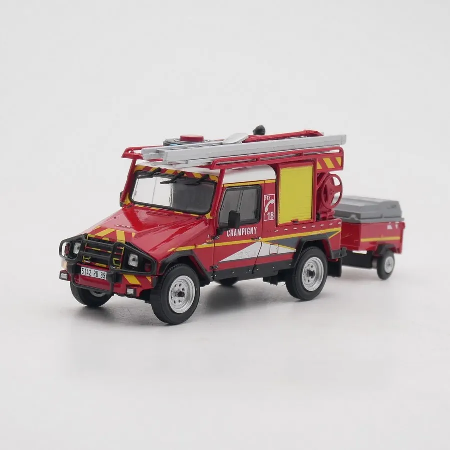 

Металлическая модель пожарной машины UMM Alter (Франция) в масштабе 1:43 от Ixo