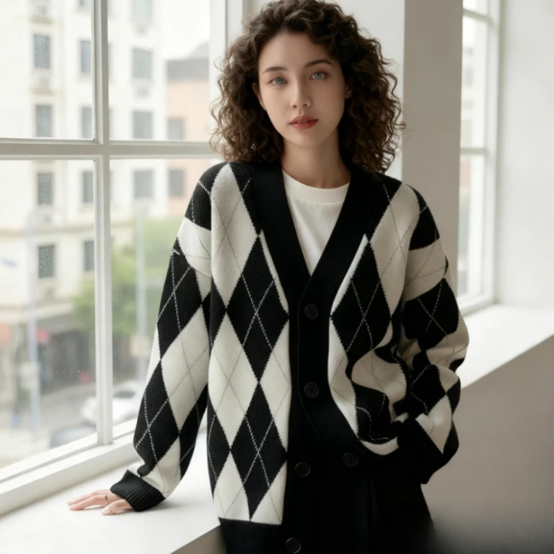 

Японский свободный крой в стиле ретро с v-образным вырезом, женский вязаный свитер с милыми бриллиантами, весенне-осенний модный повседневный кардиган средней длины 18