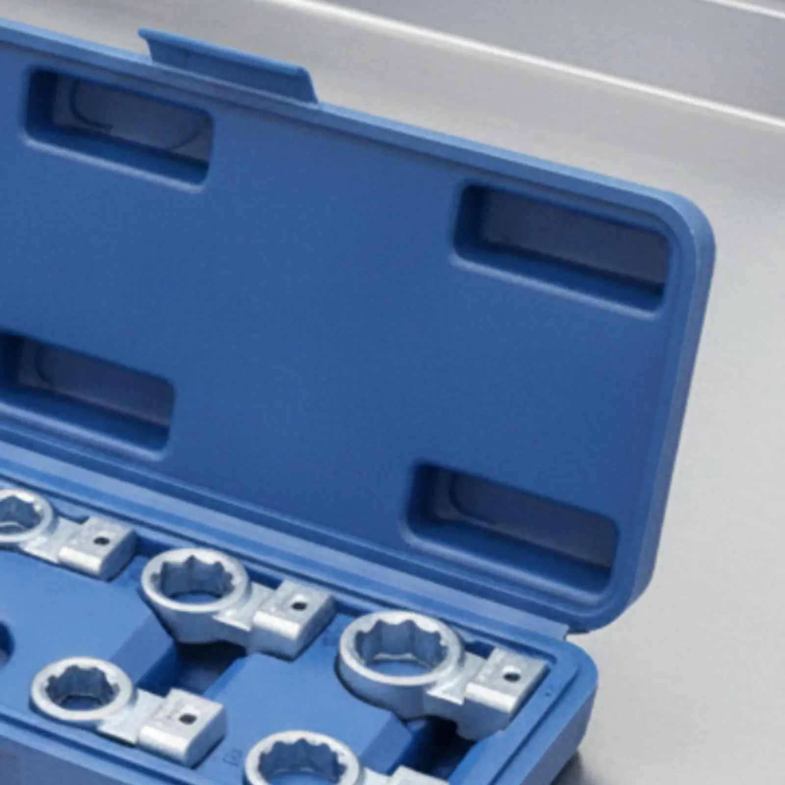 Belt Tensioner Wrench Set Ultra Thin Interchangeable Attachment System Chrome Vanadium with Blue Case for Vehicle Maintenance