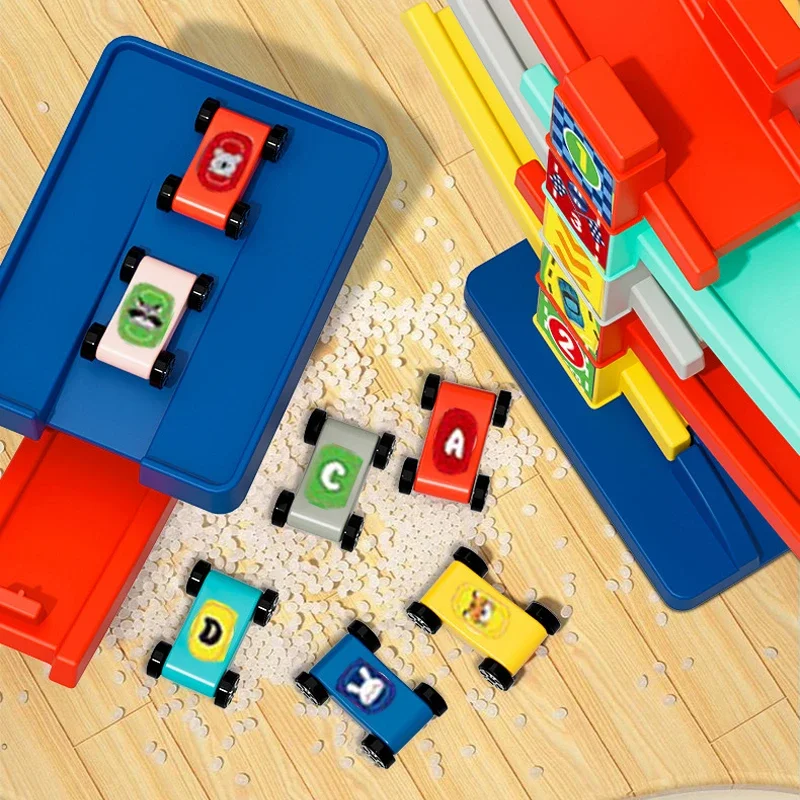 Pista scorrevole Auto Mini Auto Inerzia Ragazza Bambino Ragazzo di 3 anni Giocattolo Puzzle multistrato Scivolo Auto da corsa Pista educativa per i bambini