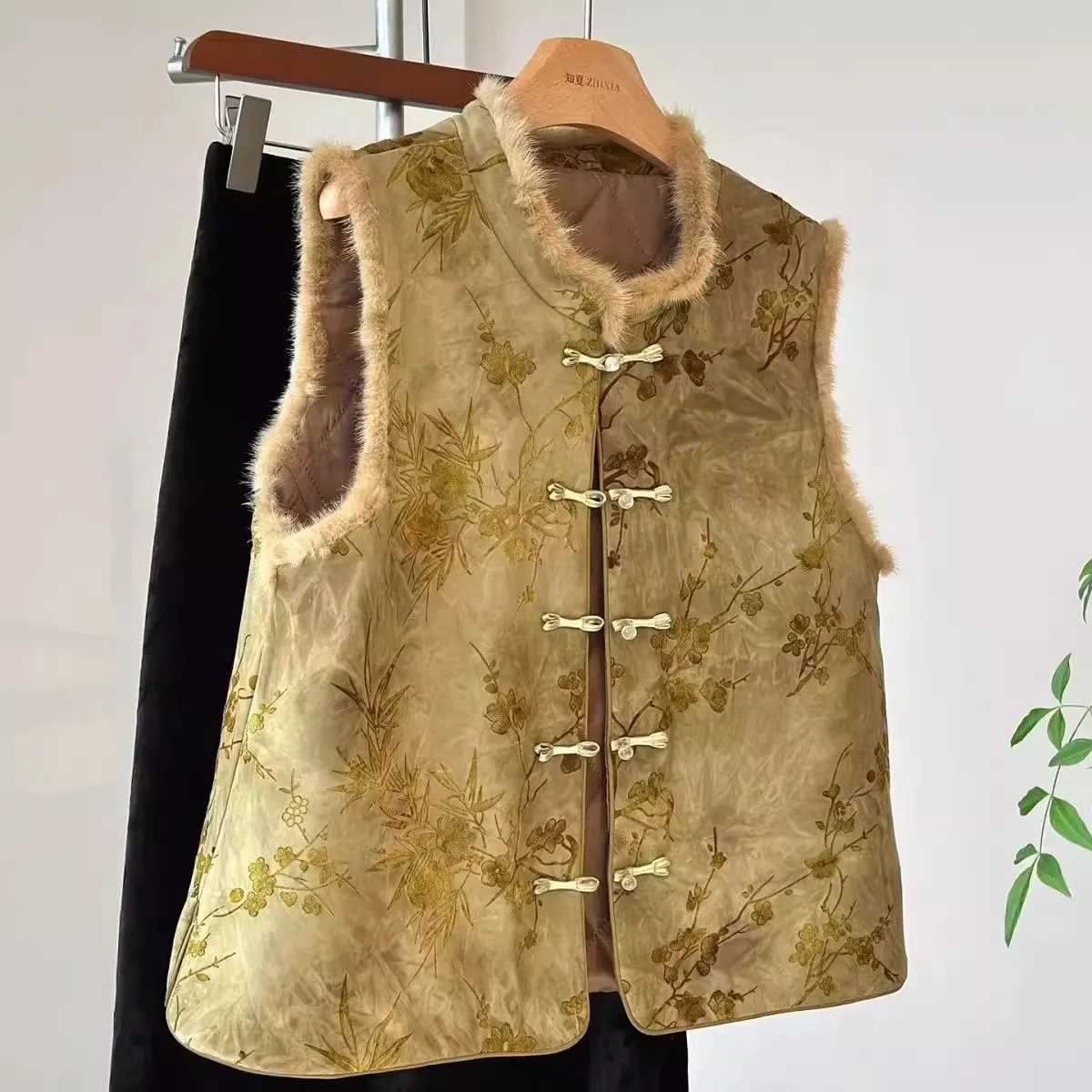 

Утепленный мужской жилет в китайском стиле с меховым воротником и пуговицами, свободный крой, повседневный, модный, для зимы