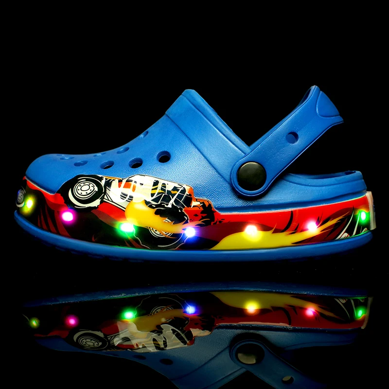 Girl Boy Kids Sneaker Hole Sandals LED Flashing First Walker Children\'s Boots In Summer Hollow Baby Beach Shoes