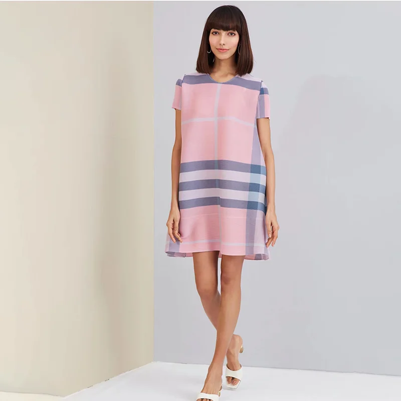 Miyake Pleats Spring 2024 New Short-Sleeved Plaid Simple/Loose Fashion Versatile Women\'S Dress/Knee Dress In Stock