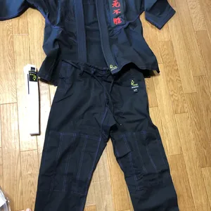 رقيقة البرازيلي كيمونو جيو جيتسو تدريب جديد للأطفال الكبار Bjj Gi MMA Custome 3 ألوان كيمونو للجوجيتسو الرجال مع حزام أبيض أفضل 8 مبيعات كيمونو كاراتيه للأطفال - رقم 7