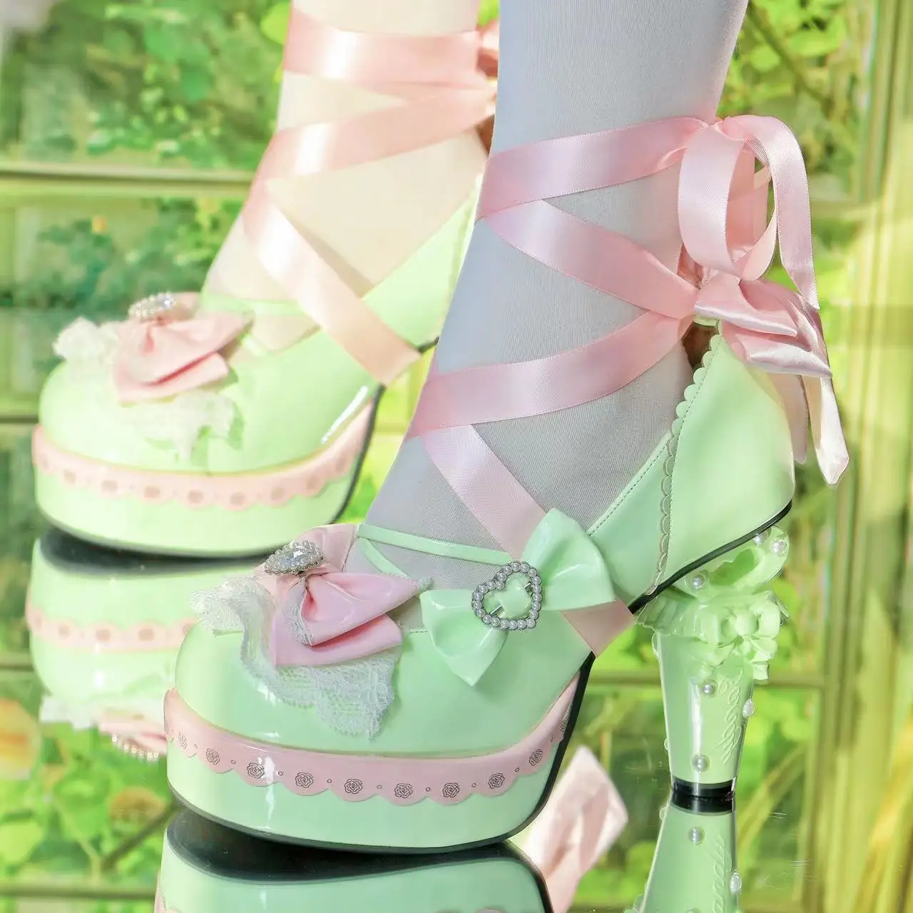 

Оригинальные женские туфли на высоком каблуке в стиле Лолиты с колокольчиком ветра и сердечком, туфли Luo на каблуке в форме банта, милые одинарные туфли Мэри Джейн