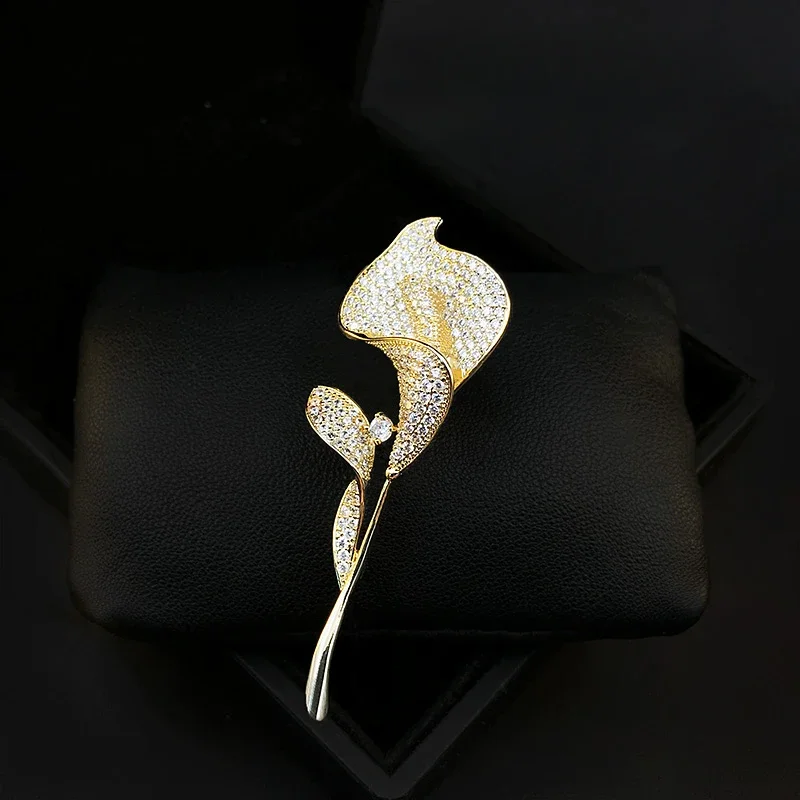 

Exquisite Tulip Brooch for Women Suit Luxury Golden Flower Pin Cubic Zirconia Jewelry Clothing Accessories 3168