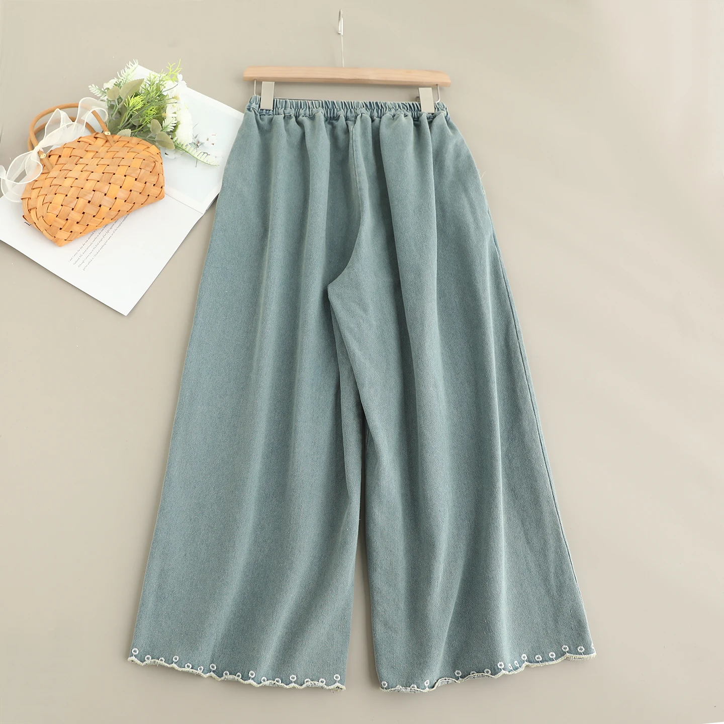 일본 빈티지 모리 걸 꽃 자수 데님 와이드 레그 팬츠 여성 가을 신축성 있는 허리 캐주얼 루즈 스트레이트 청바지