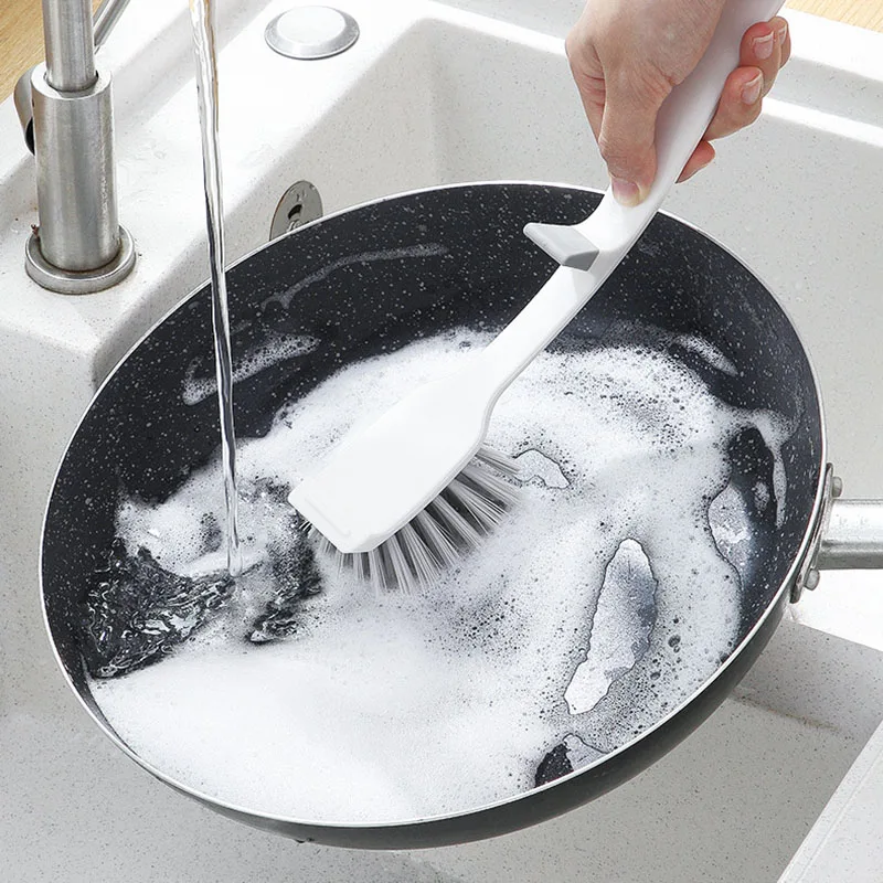 Kitchen Long Handle Descaling and Oil Cleaning Brush for Washing Dishes and Pots To Remove Dirt Without Damaging The Pot