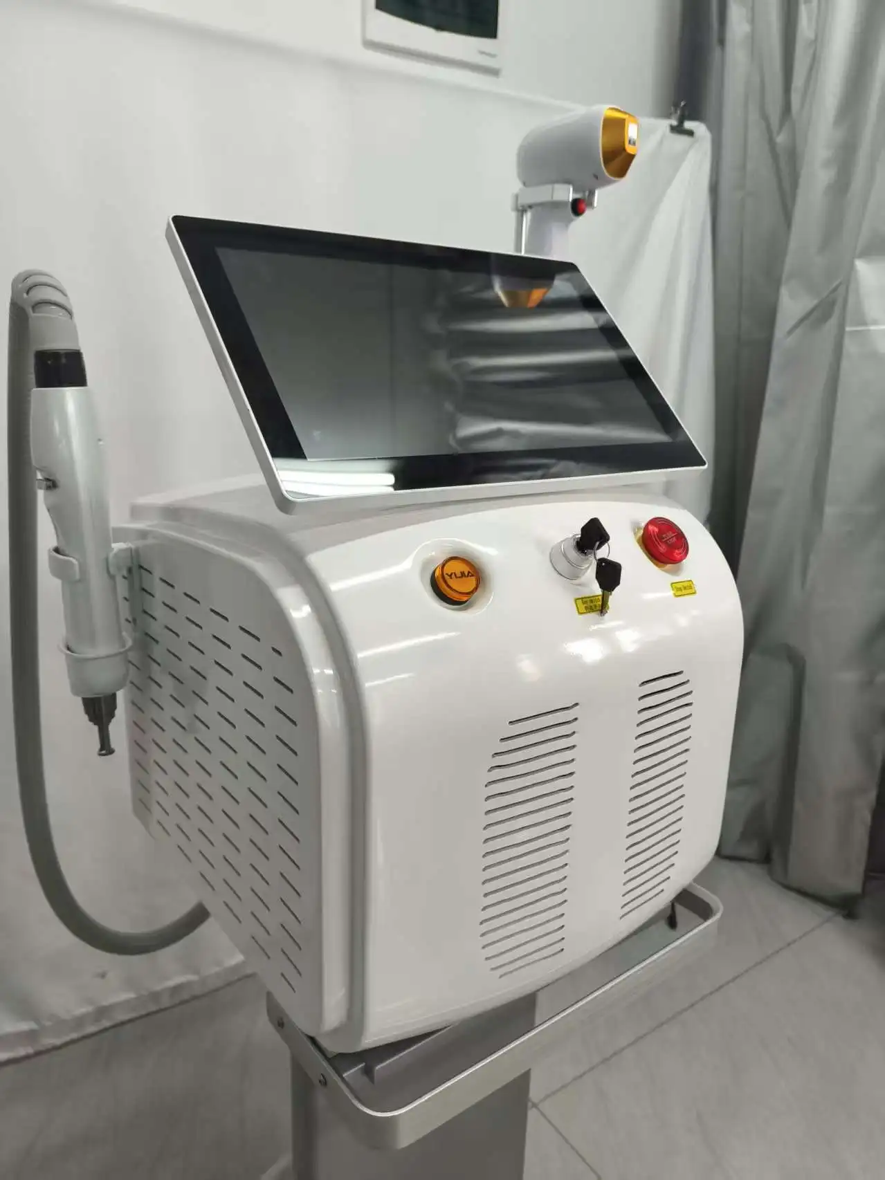 2 in 1 Laser Hair Removal And Tattoo Removal Beauty Device 808NM Semiconductor Freezing Point Laser Hair Removal Salon Machine