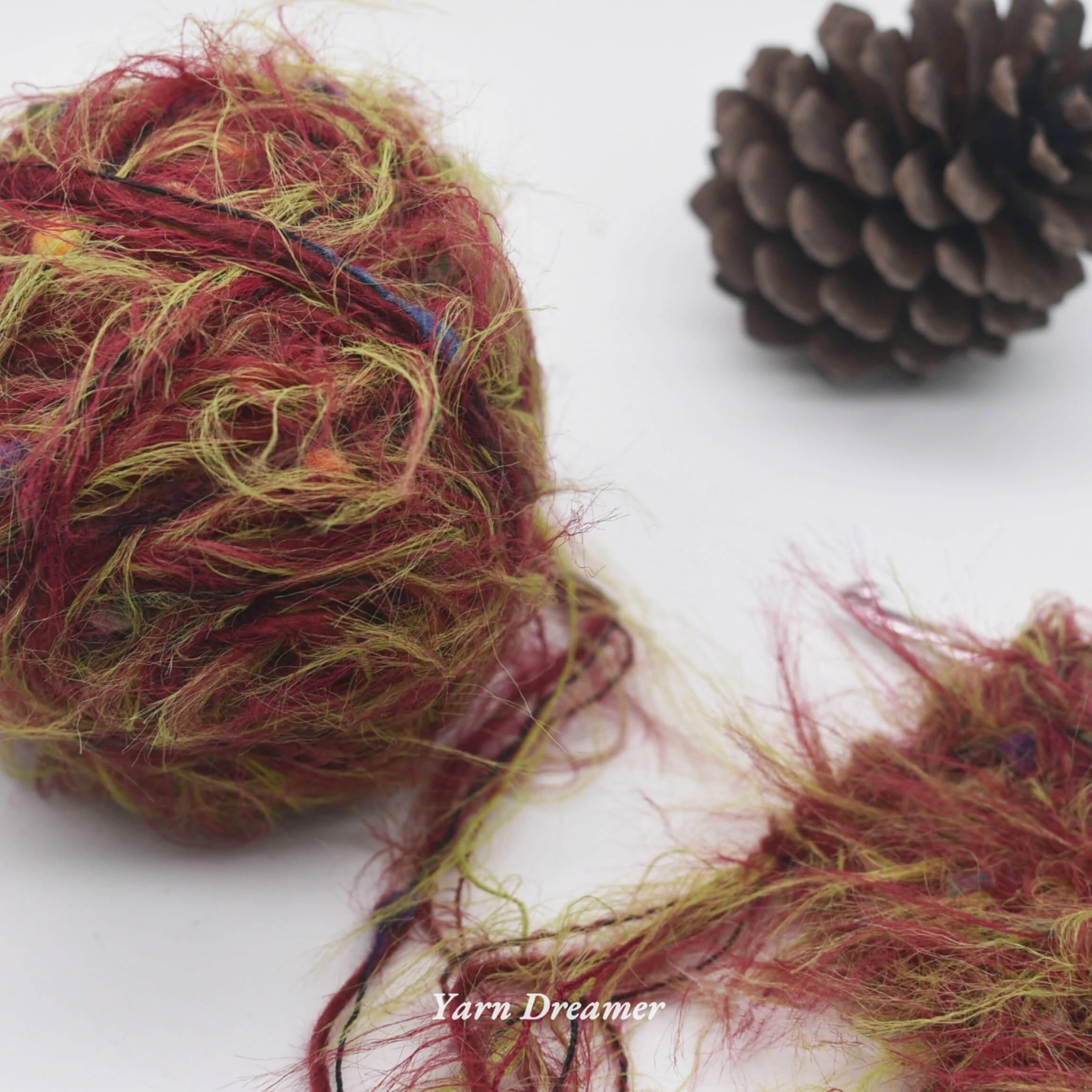 

Dark Red Plush Yarn for Crochet Thread Furry Crochet Yarn 100g Multicolored Knitting Yarns Craft supplies