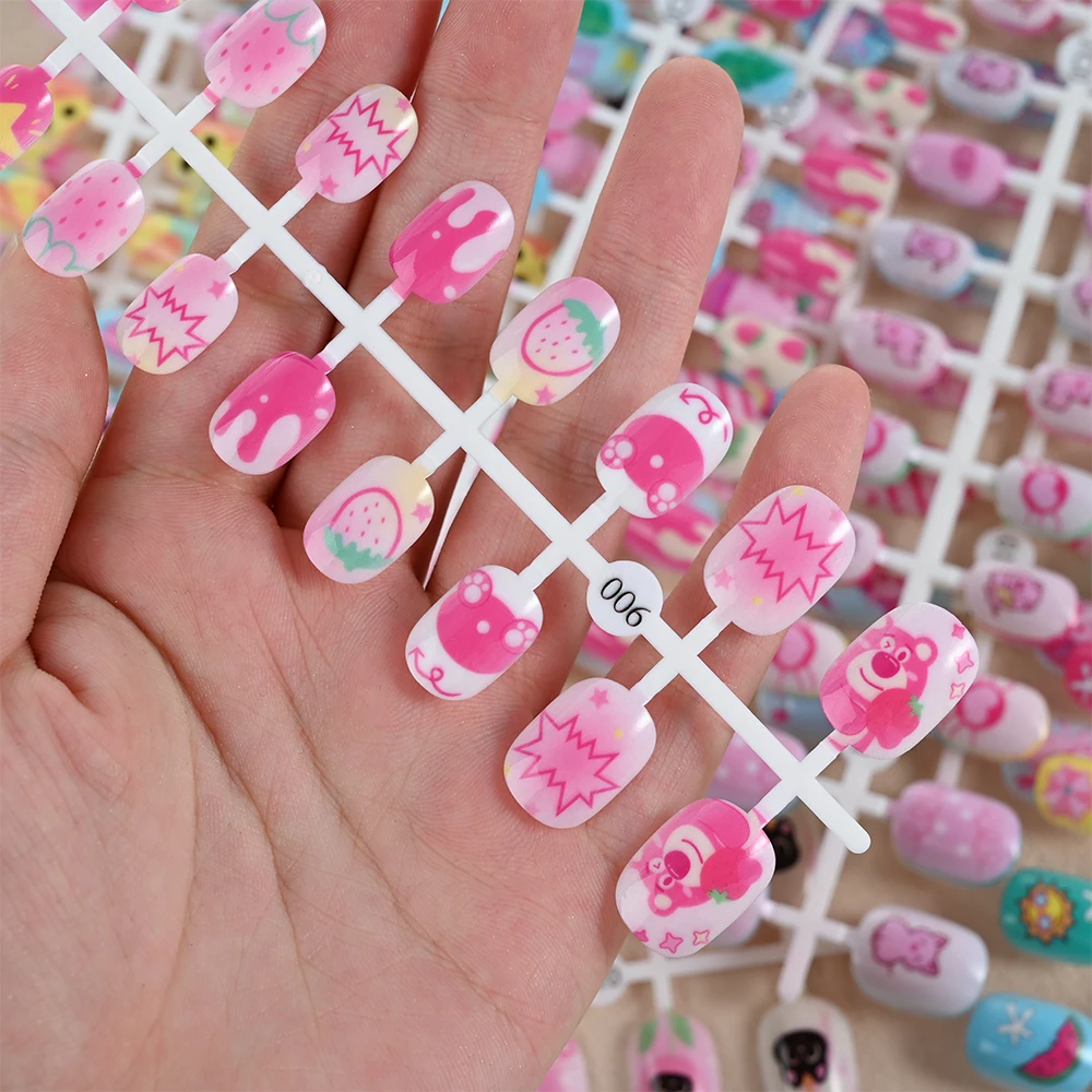 24 stks/set Kinderen Acryl Nep Nagels Veilig Niet Giftig Lijm Nep Nagel DIY Kunstmatige Vingernagels voor Meisjes Kinderen Dag gift