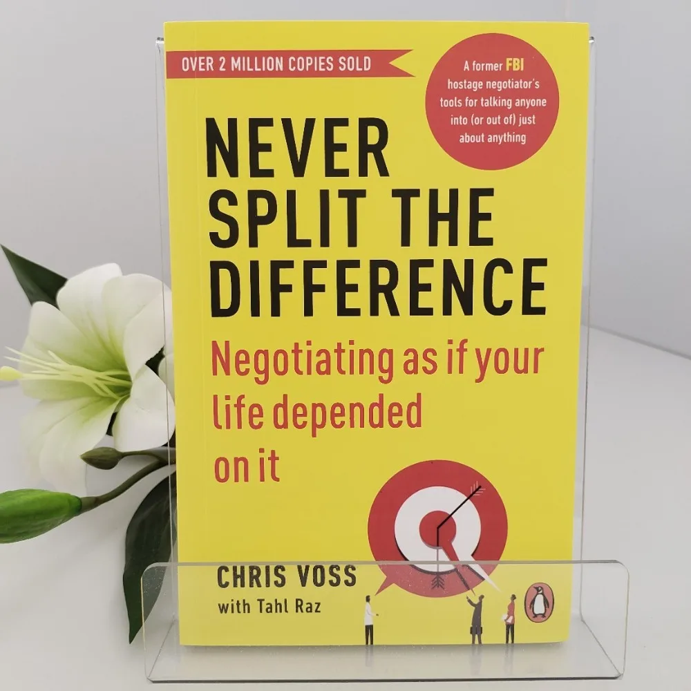 Never Split the Difference English Book Chris Voss FBI Negotiation Business Communication Persuasion Skill Reading