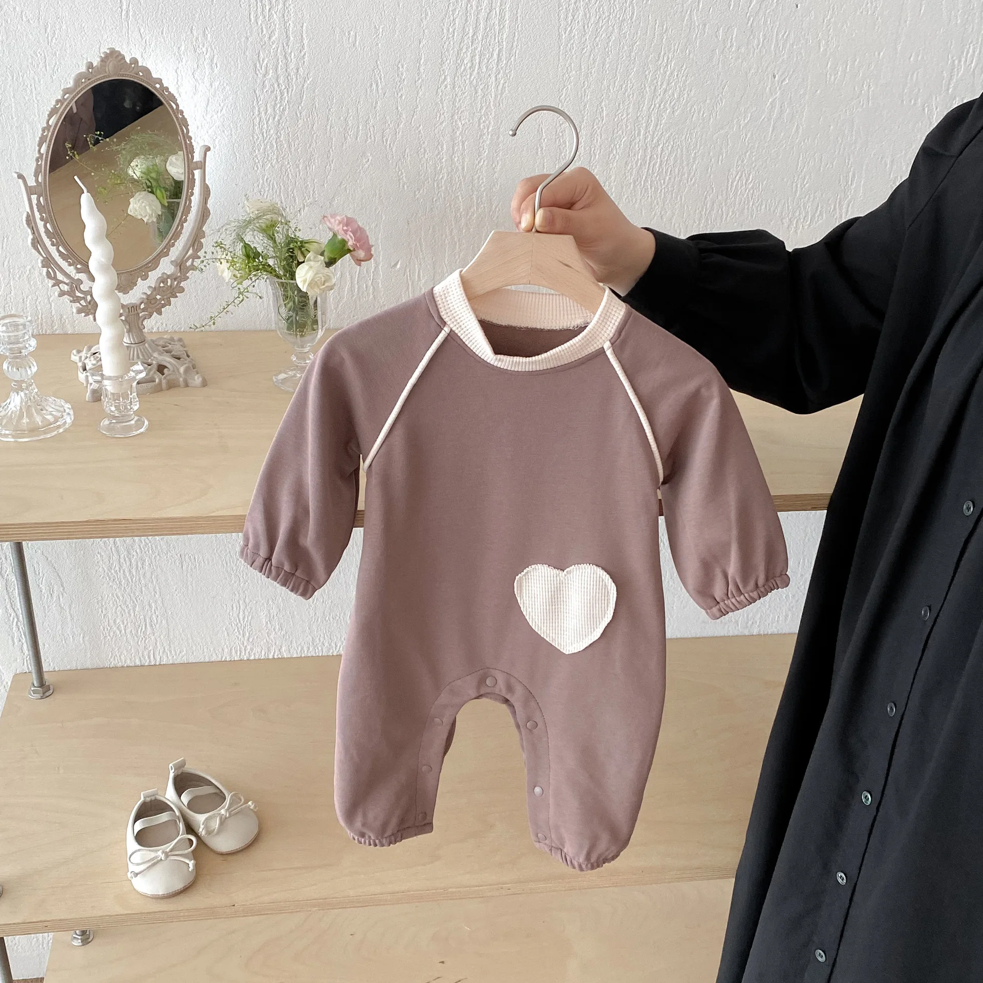 Baby Jumpsuit 2025 Autumn Korean Cute Patch Romper Baby Boy's One Piece Clothes Long Sleeve Climbing Clothes